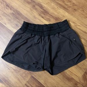 Lululemon Tracker Short 4’ Sz 10 Black